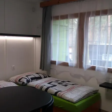 Camping Moderní Chata Máchovo Jezero - Staré Splavy Doksy (Liberec)